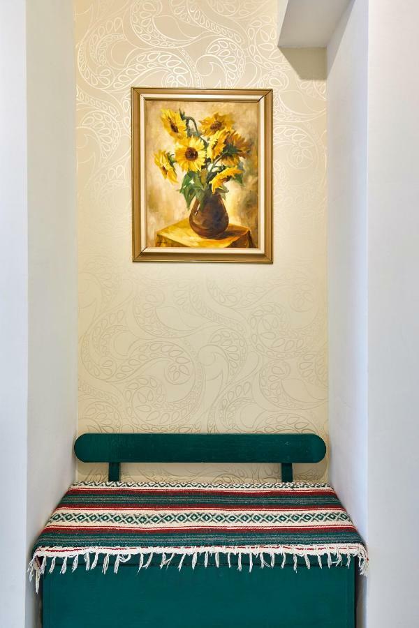 Pikachu'S Gallery - Historical Old Town Bratislava Exterior foto